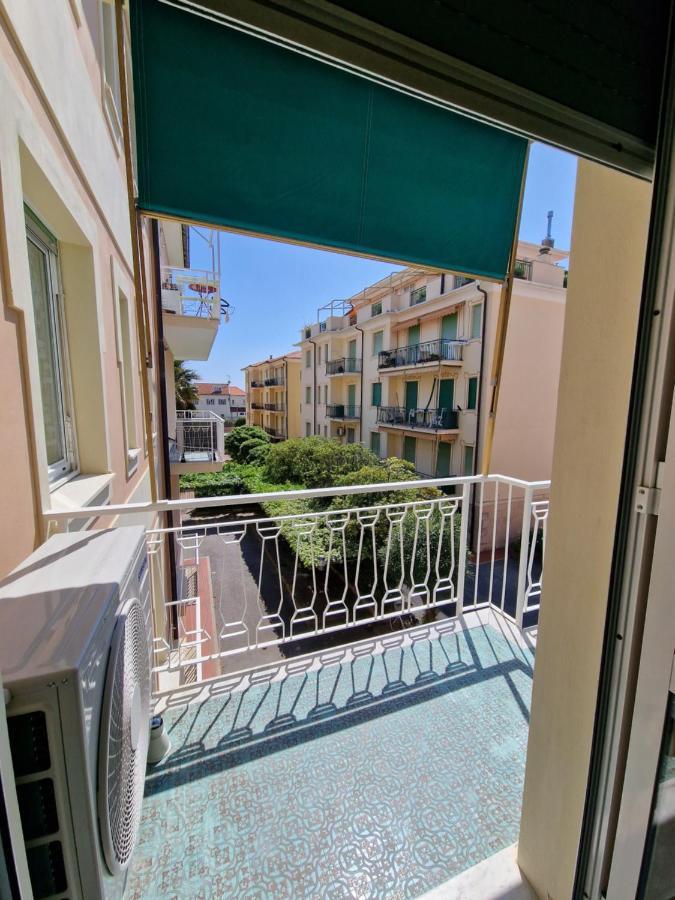 בורג'ו ורצי Ligure Residence מראה חיצוני תמונה