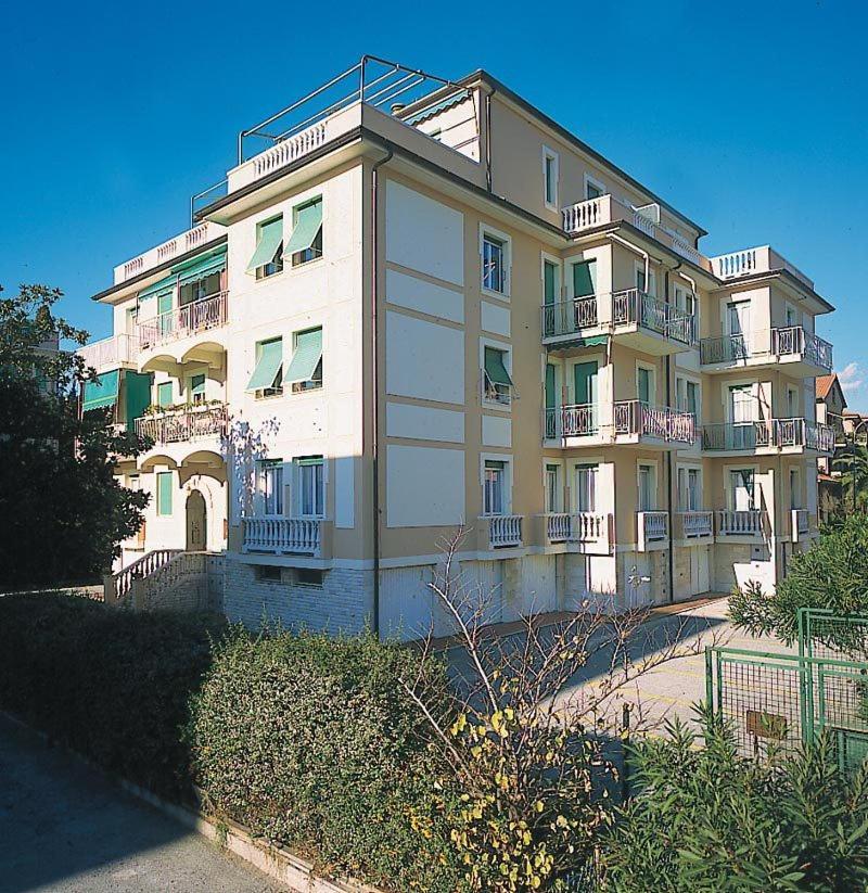 בורג'ו ורצי Ligure Residence מראה חיצוני תמונה