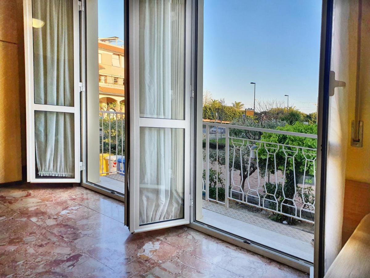 בורג'ו ורצי Ligure Residence מראה חיצוני תמונה
